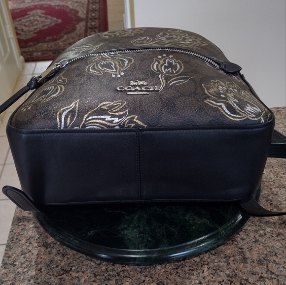 Coach Jordyn Signature Canvas Tulip Brown Backpack Like new - Picture 5 of 17